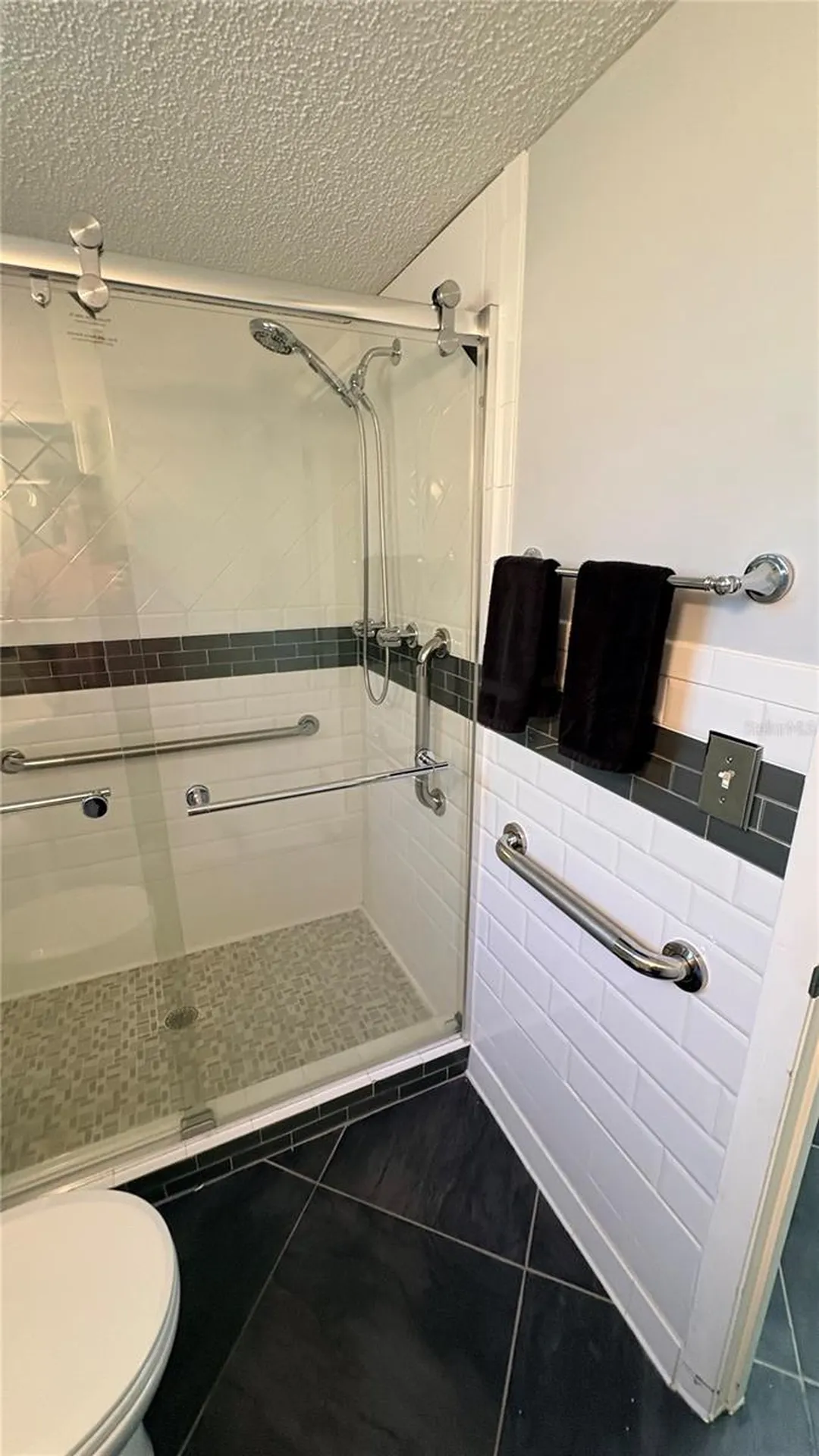 3514 Lake Bayshore Drive Bradenton FL 34205