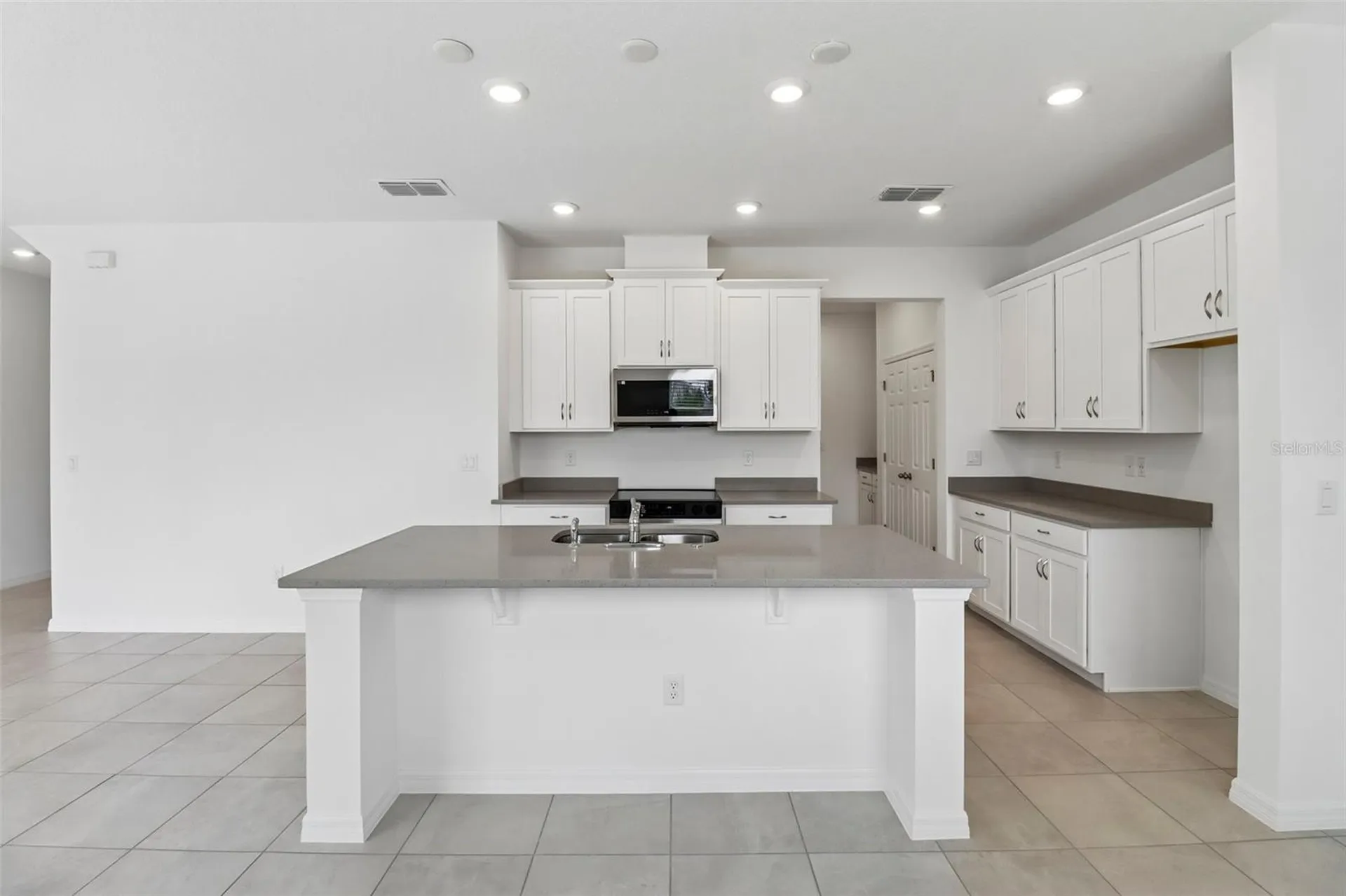 1196 Happy Forest Loop Deland FL 32720