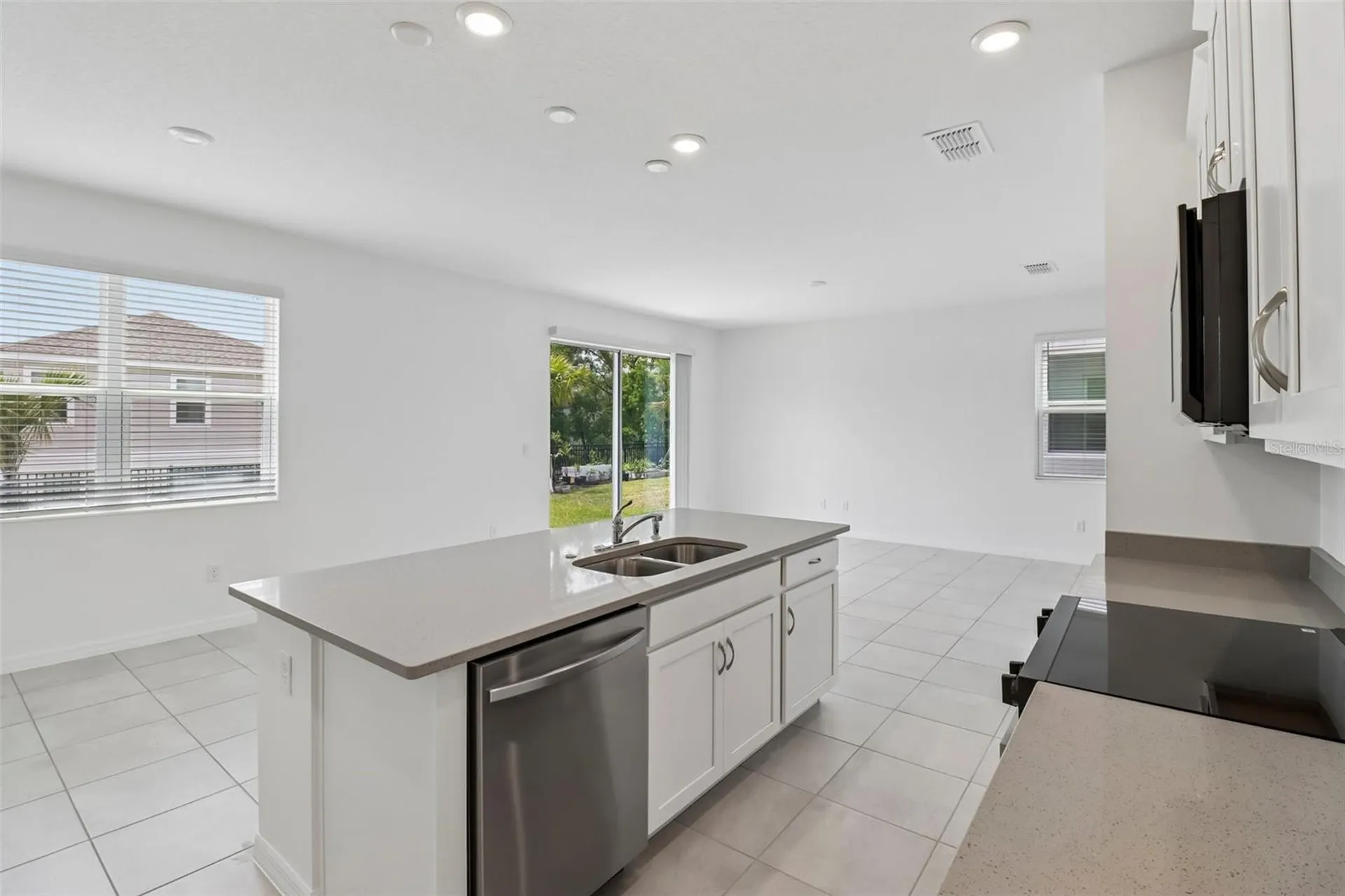 1196 Happy Forest Loop Deland FL 32720