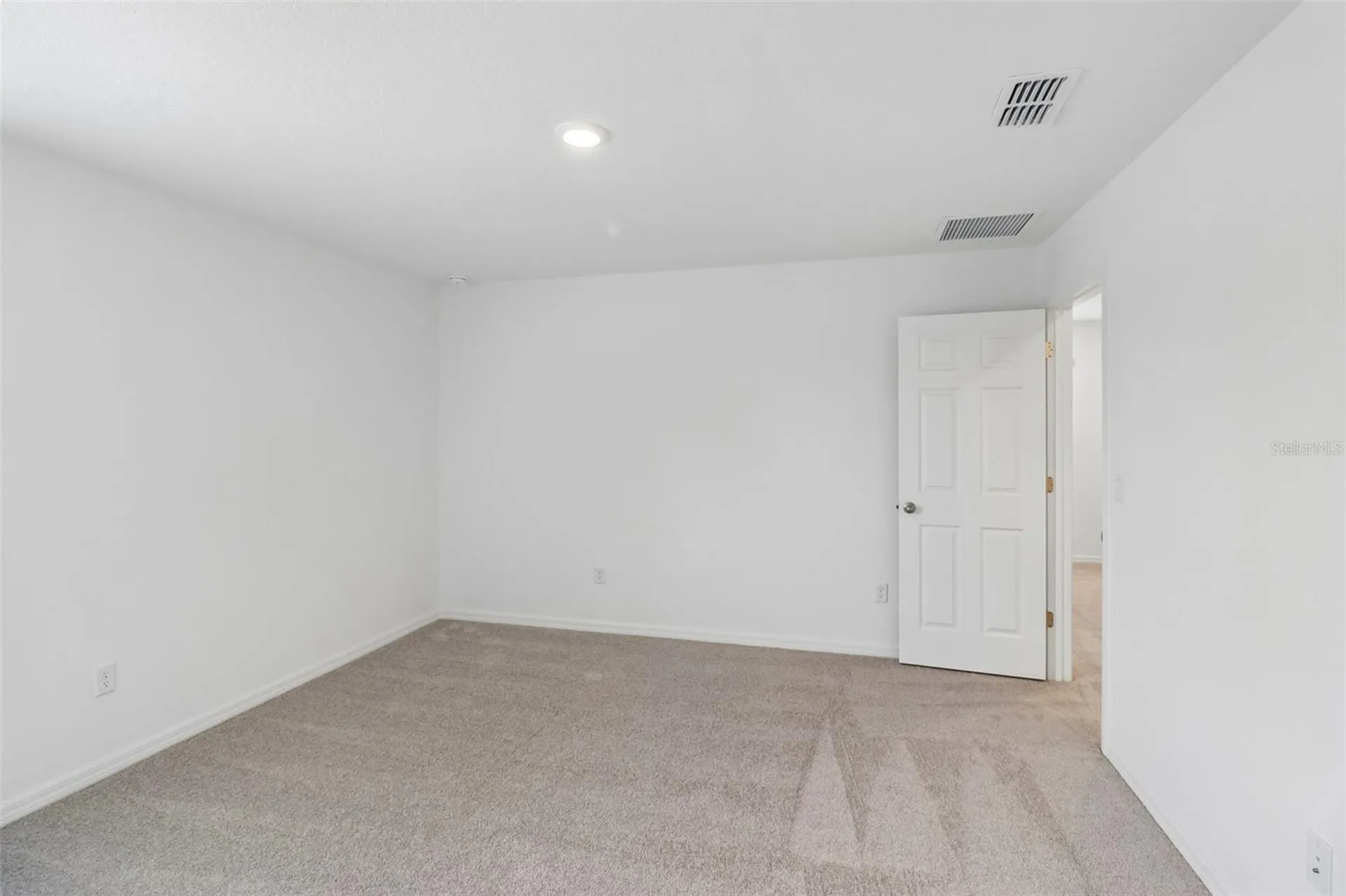 1196 Happy Forest Loop Deland FL 32720