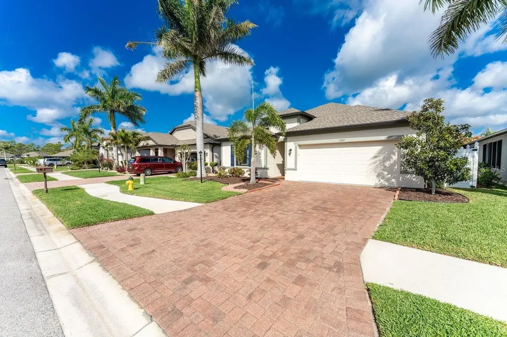 2109 La Palma Avenue Port Charlotte FL 33953