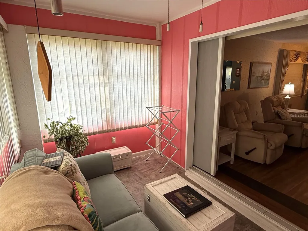 390 301 Boulevard W Bradenton FL 34205
