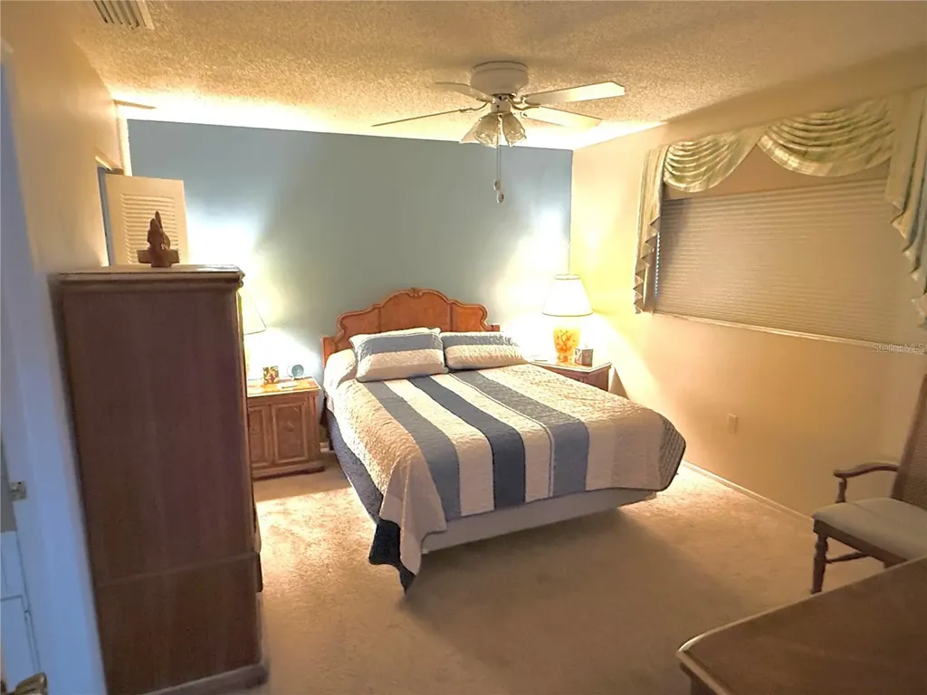 390 301 Boulevard W Bradenton FL 34205
