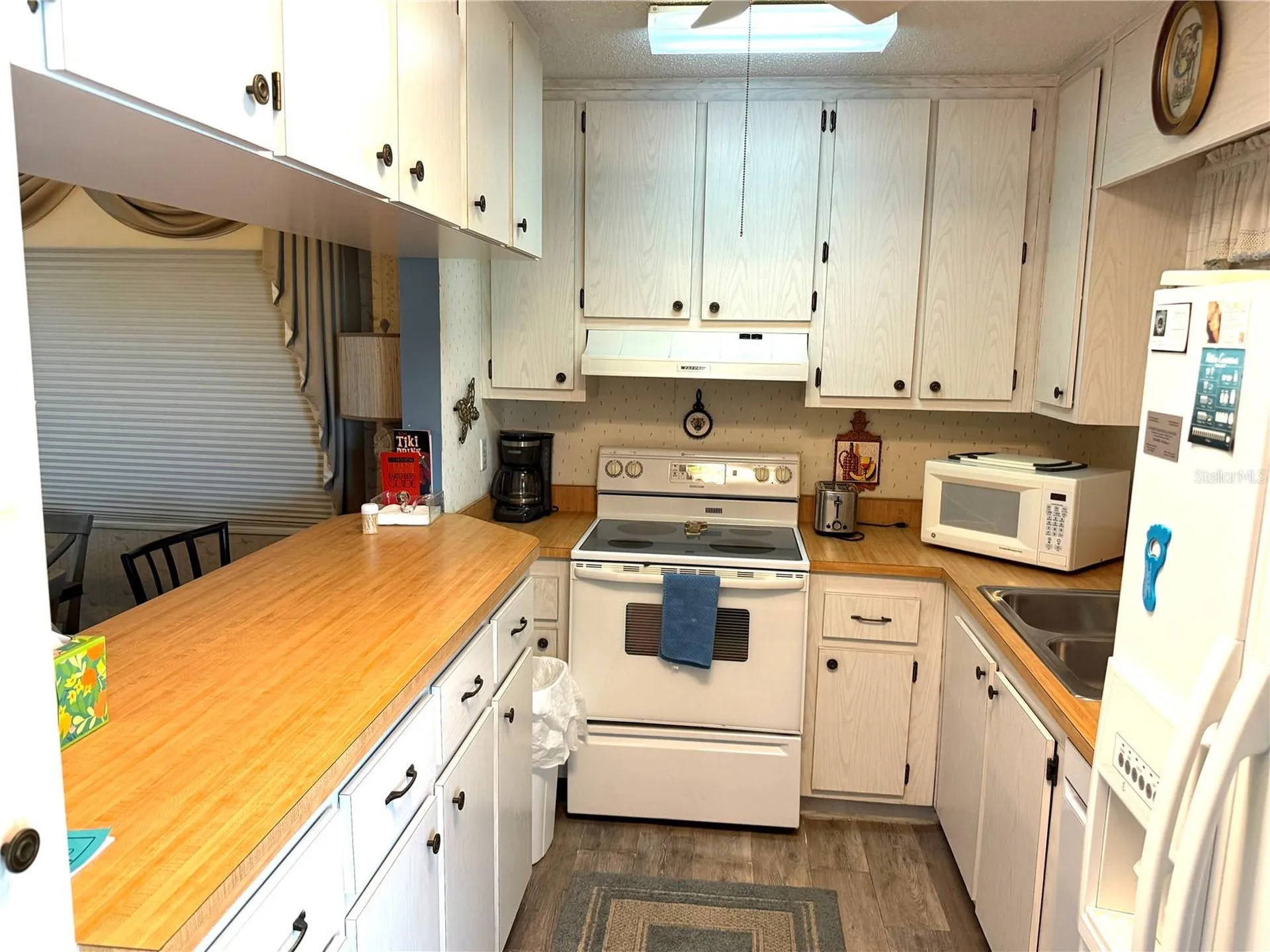 390 301 Boulevard W Bradenton FL 34205