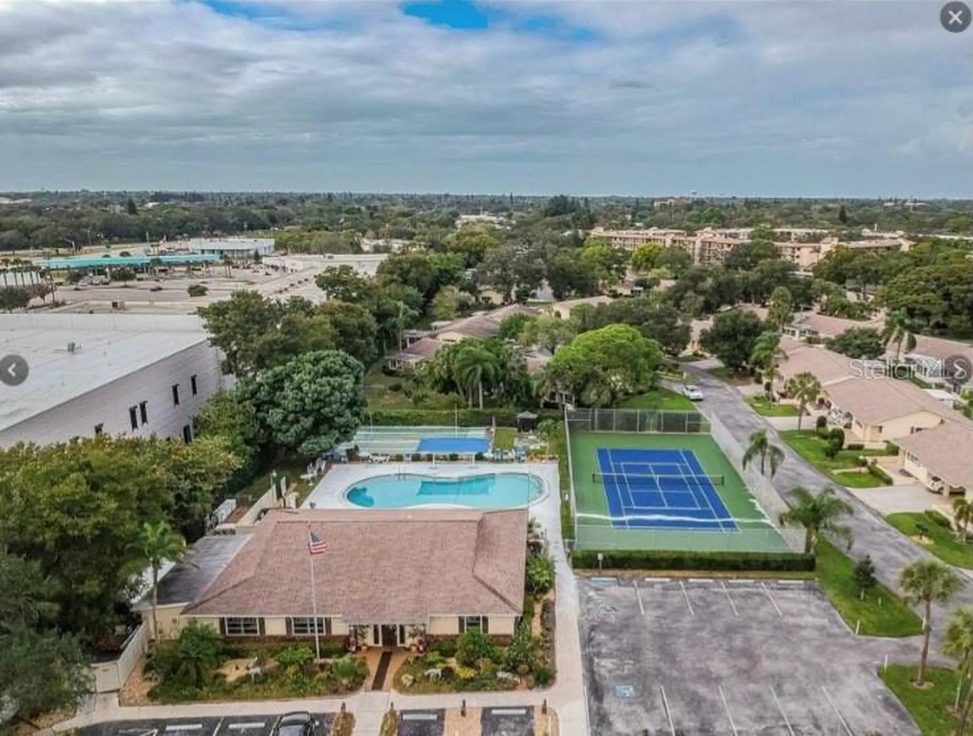 390 301 Boulevard W Bradenton FL 34205