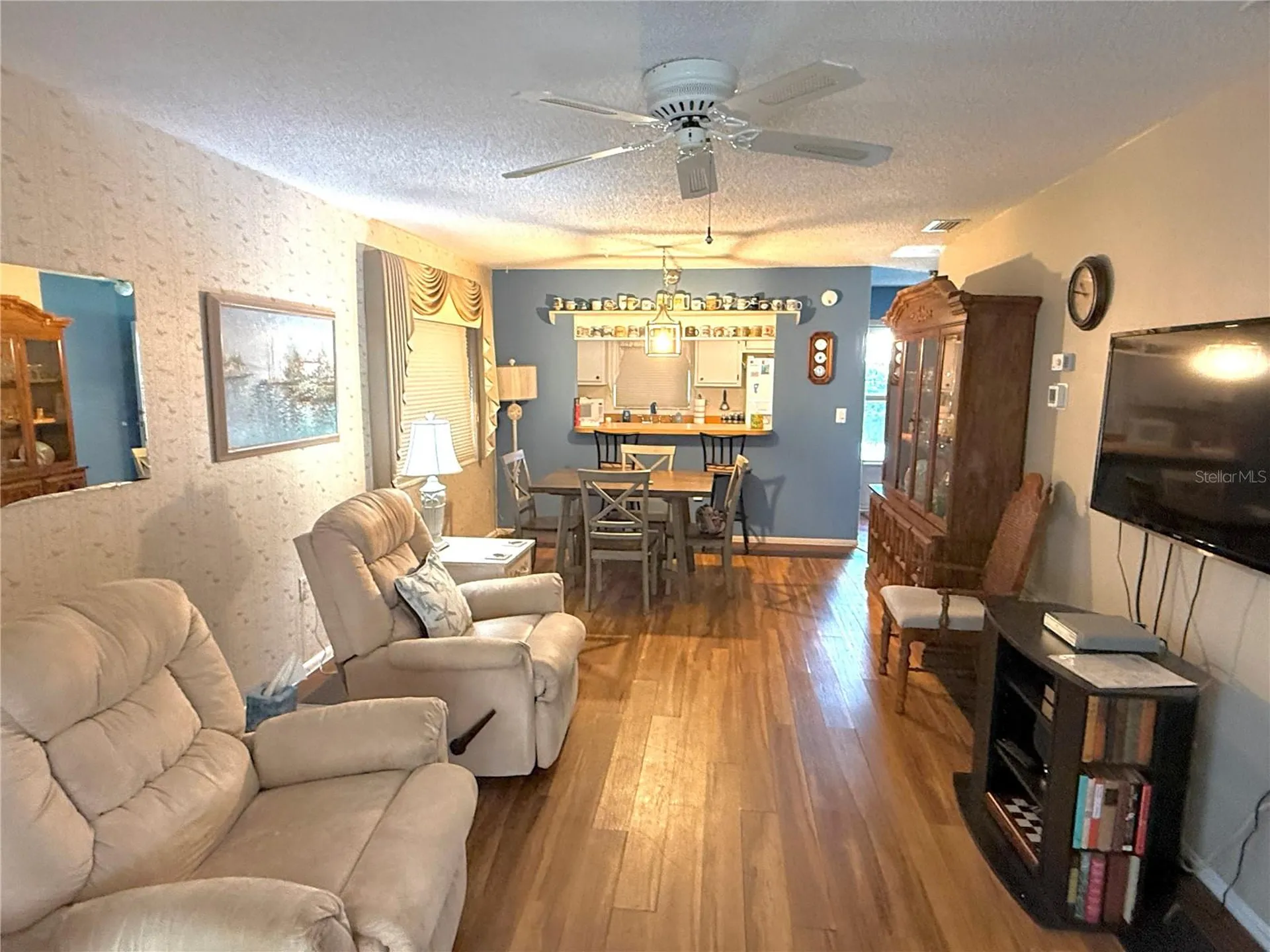 390 301 Boulevard W Bradenton FL 34205