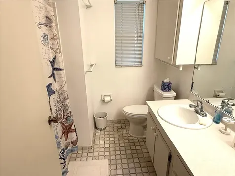 390 301 Boulevard W Bradenton FL 34205