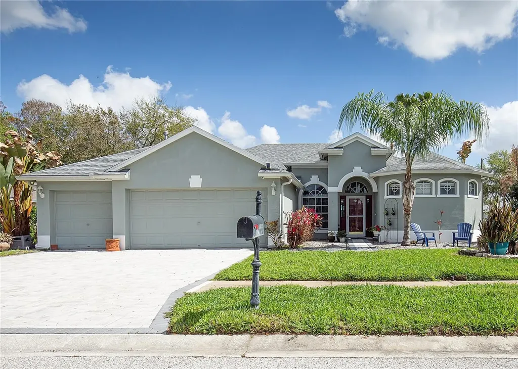 1422 Tawnyberry Court Trinity FL 34655