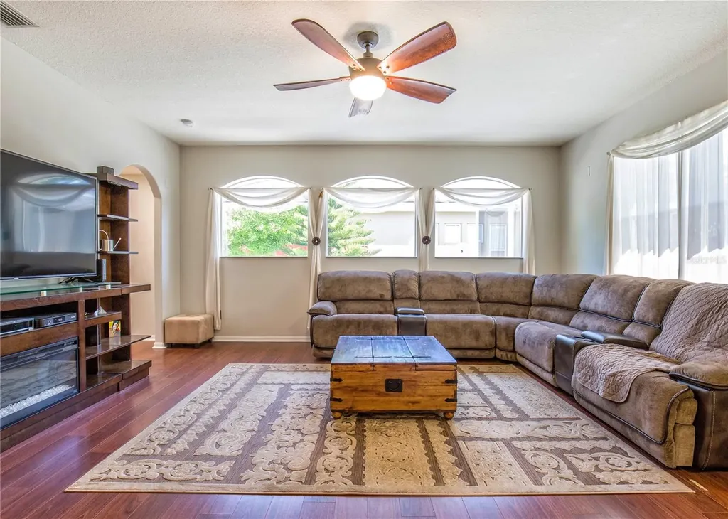 1422 Tawnyberry Court Trinity FL 34655