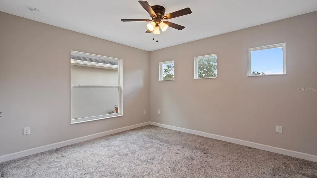 4840 Old Oak Trail St Cloud FL 34771