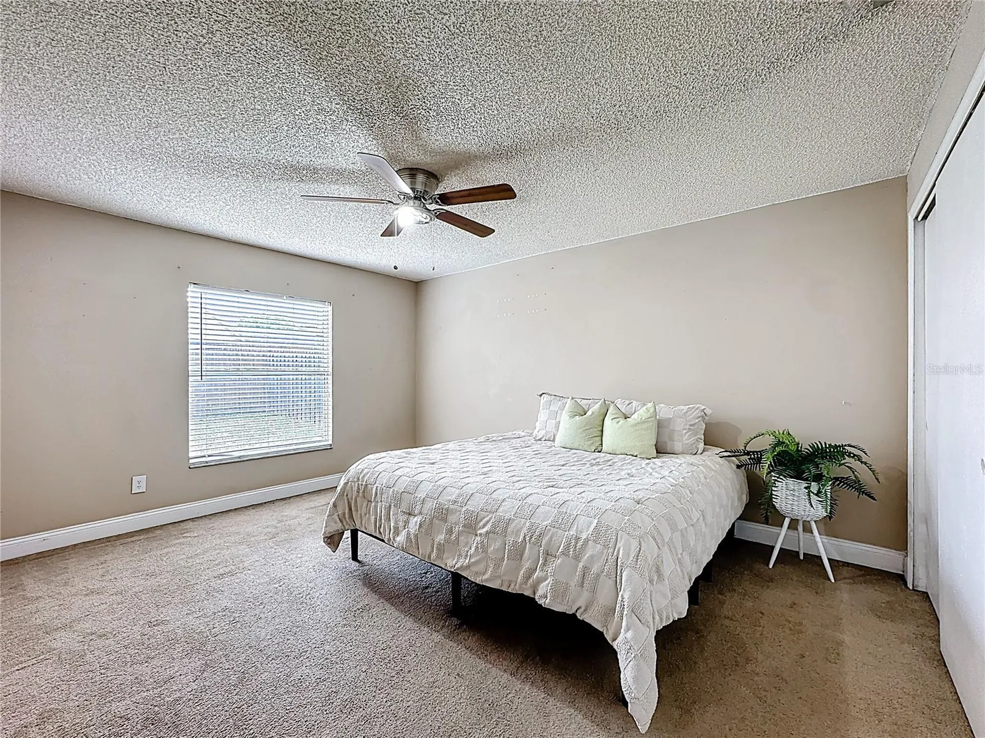 6582 Meritmoor Circle Orlando FL 32818