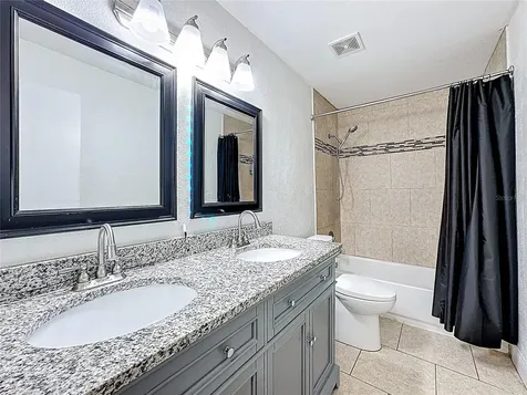 6582 Meritmoor Circle Orlando FL 32818