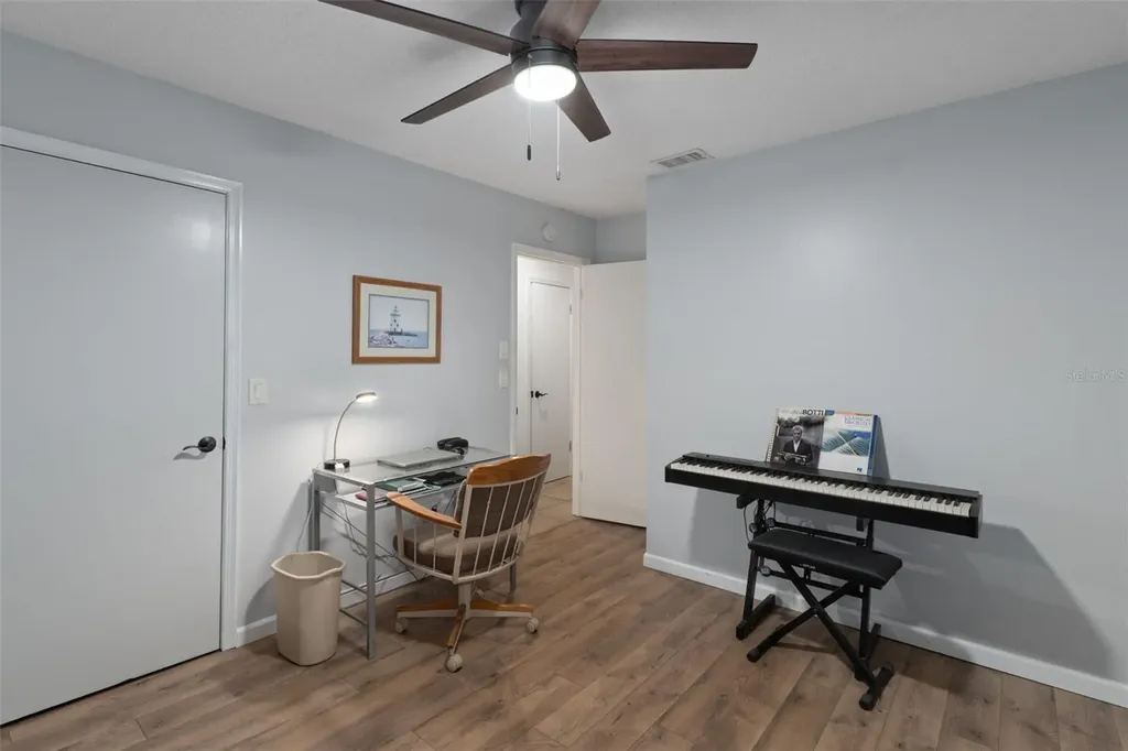 35120 Whispering Oaks Boulevard Dade City FL 33523