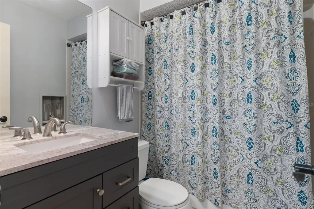 35120 Whispering Oaks Boulevard Dade City FL 33523