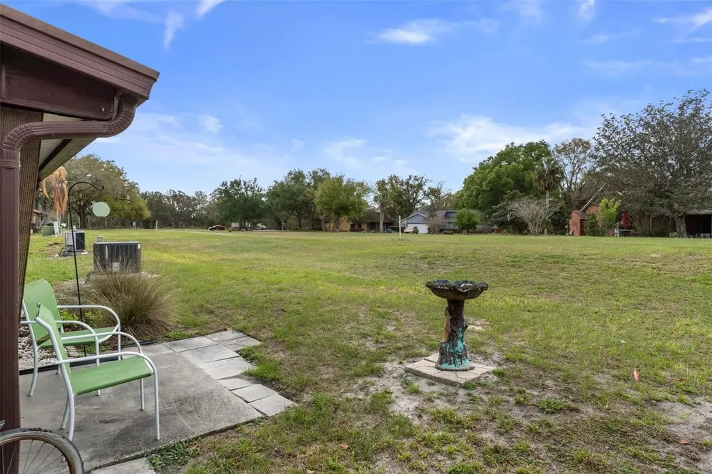 35120 Whispering Oaks Boulevard Dade City FL 33523