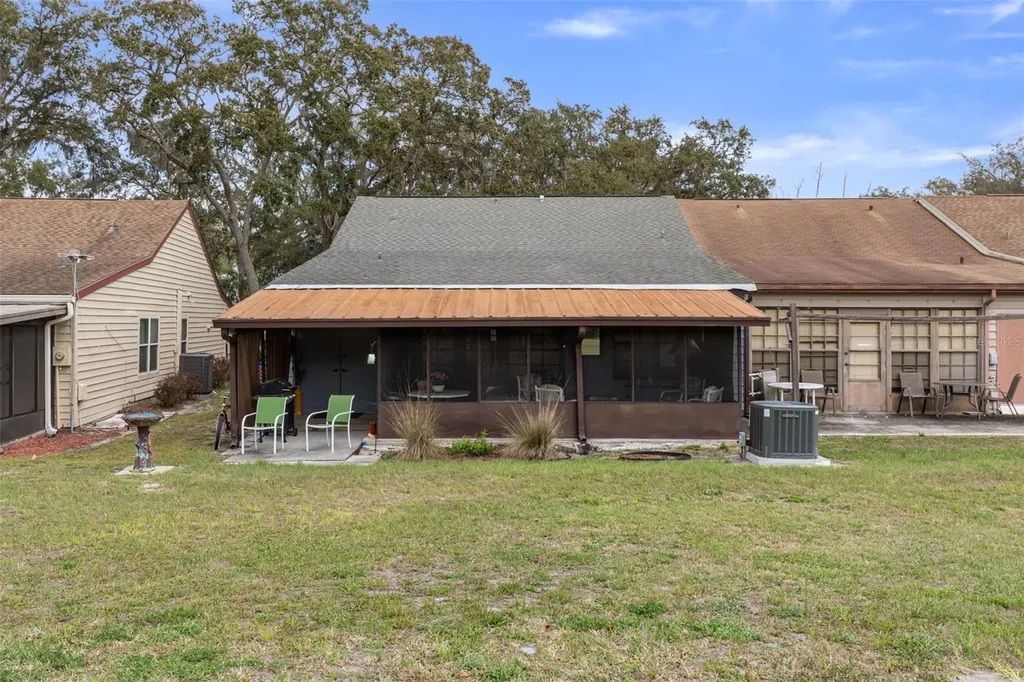35120 Whispering Oaks Boulevard Dade City FL 33523