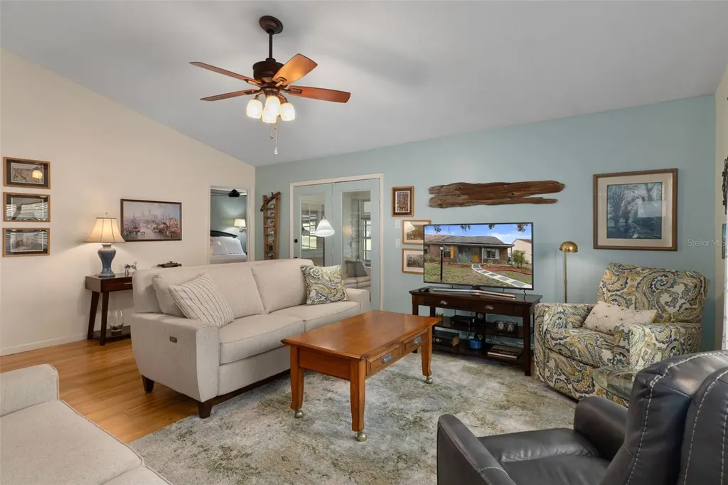 35120 Whispering Oaks Boulevard Dade City FL 33523