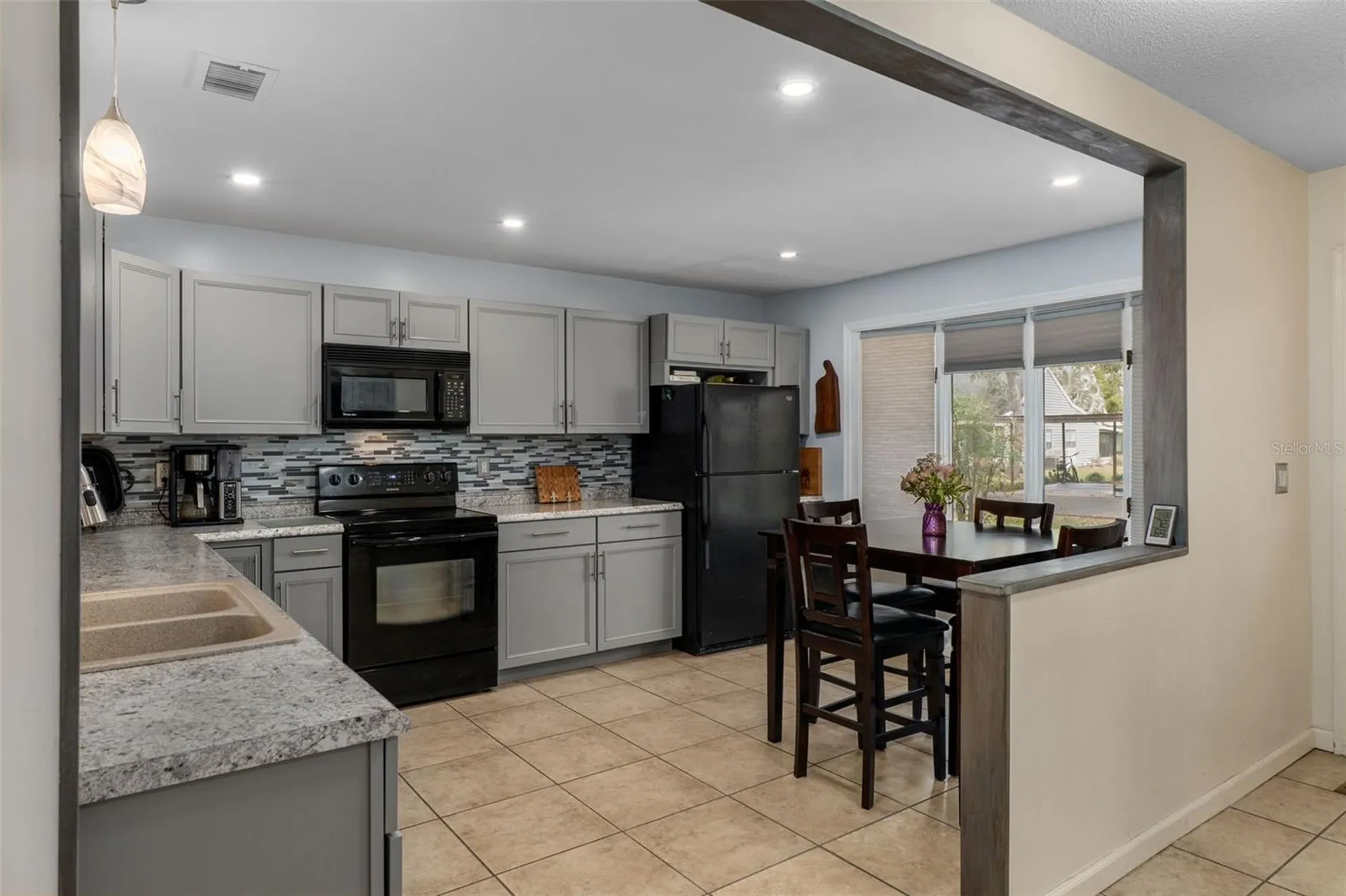 35120 Whispering Oaks Boulevard Dade City FL 33523