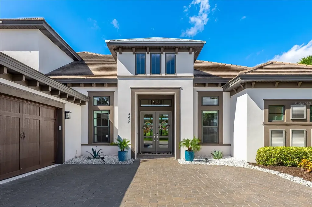 8232 Summer Night Road Sarasota FL 34241