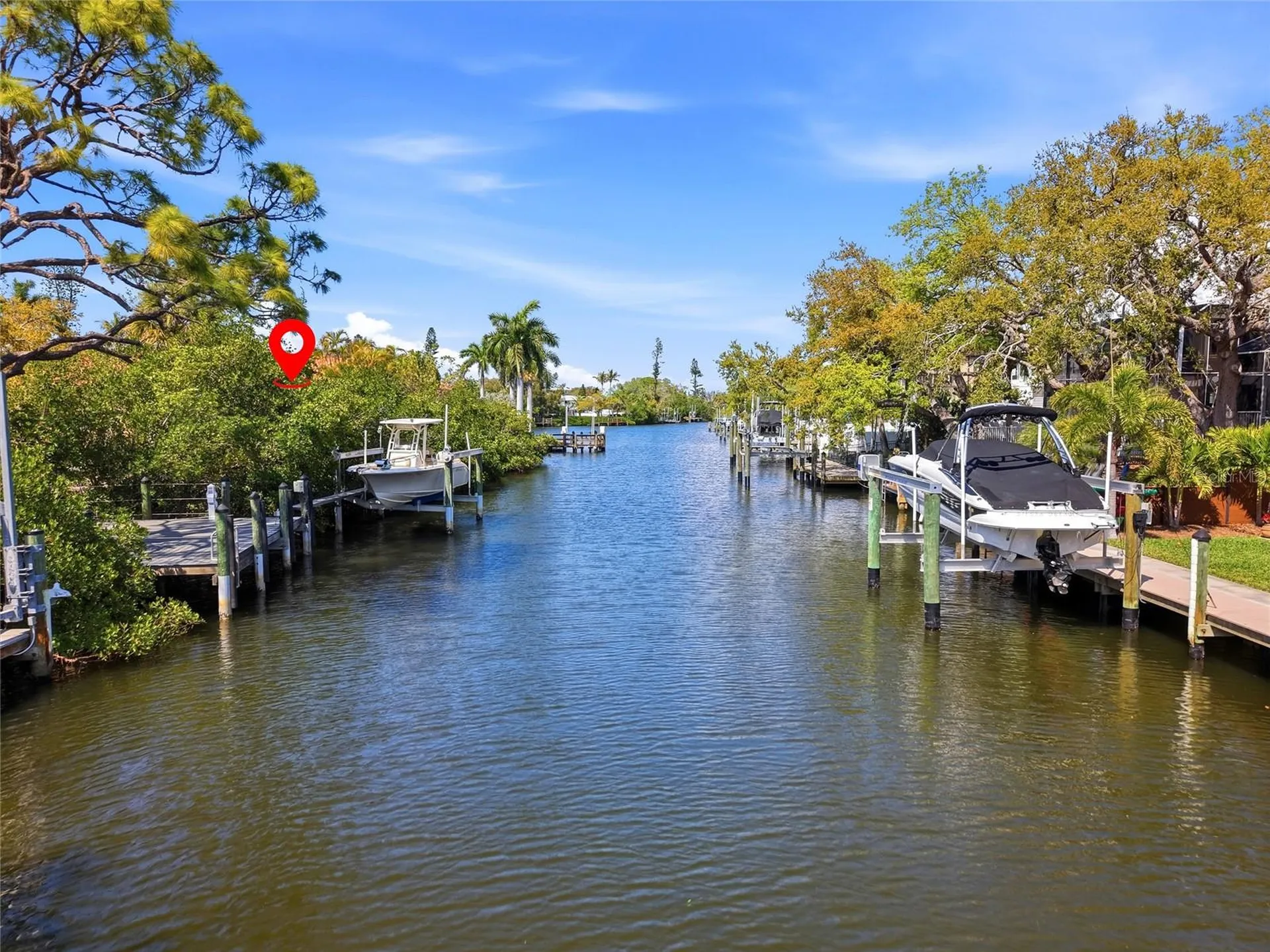 114 Island Circle Sarasota FL 34242