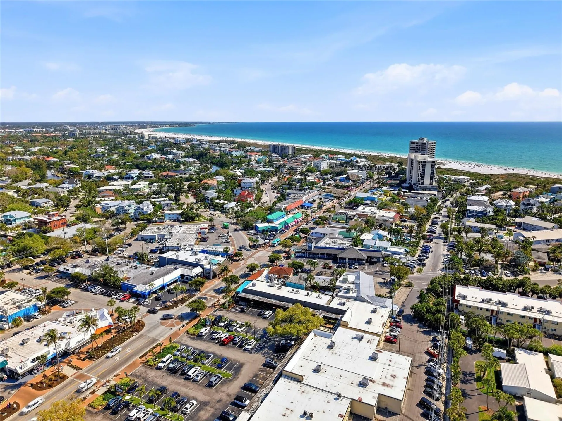 114 Island Circle Sarasota FL 34242
