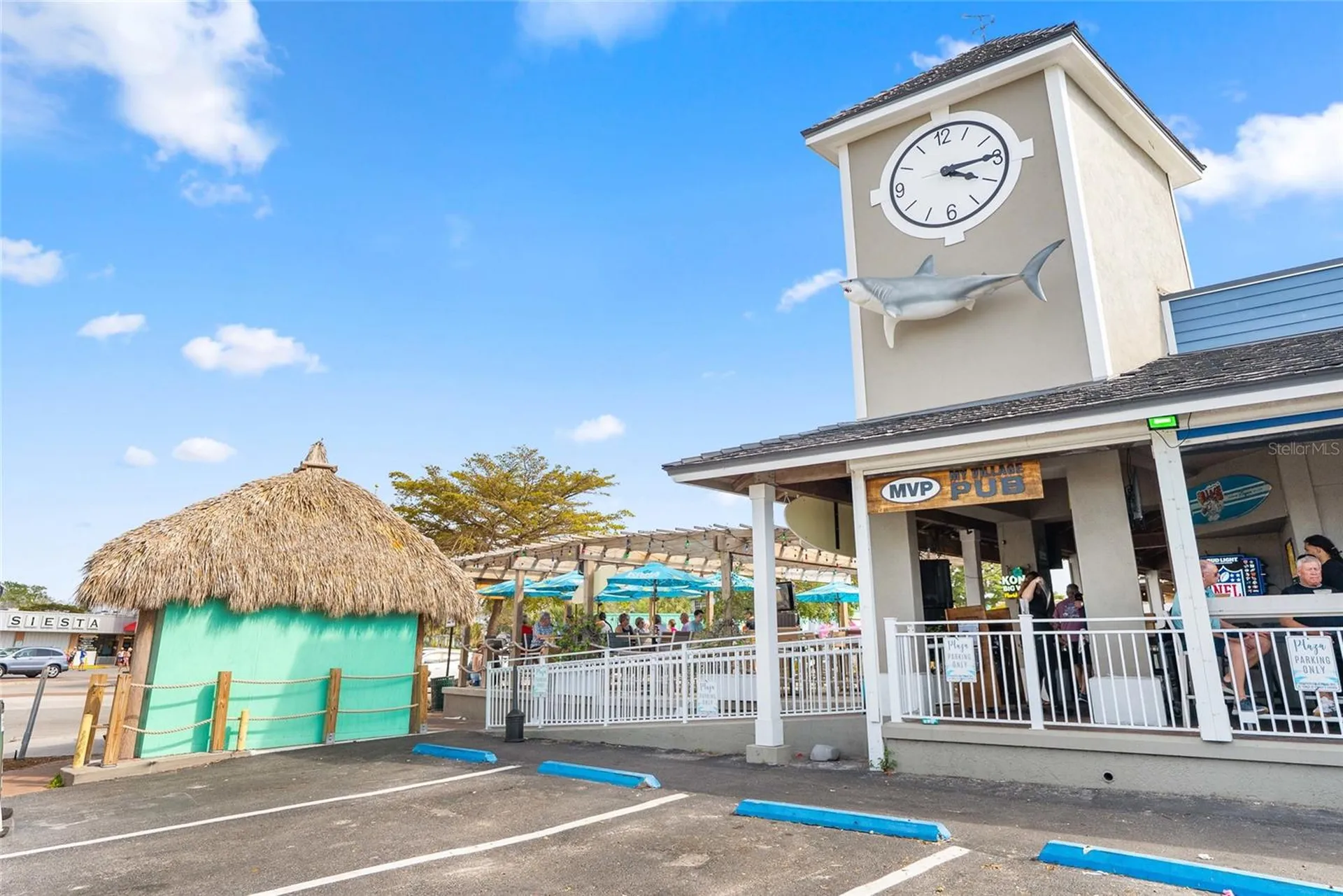 114 Island Circle Sarasota FL 34242