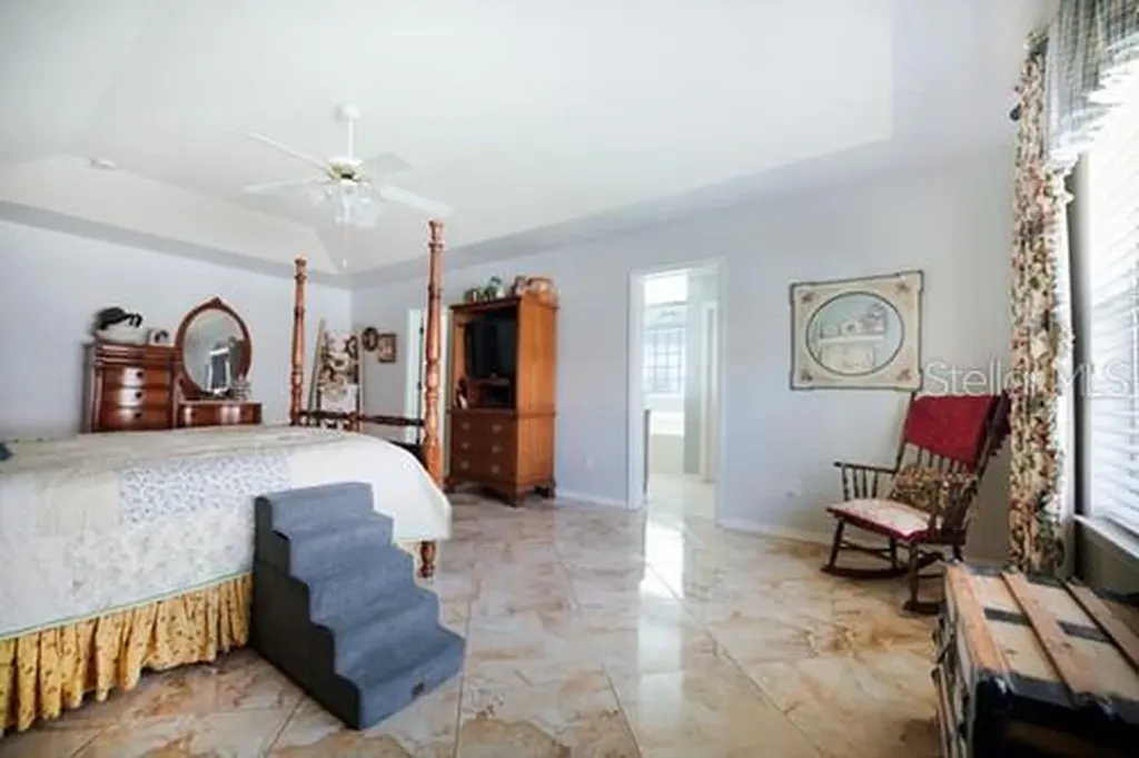 25 Karas Trail Palm Coast FL 32164