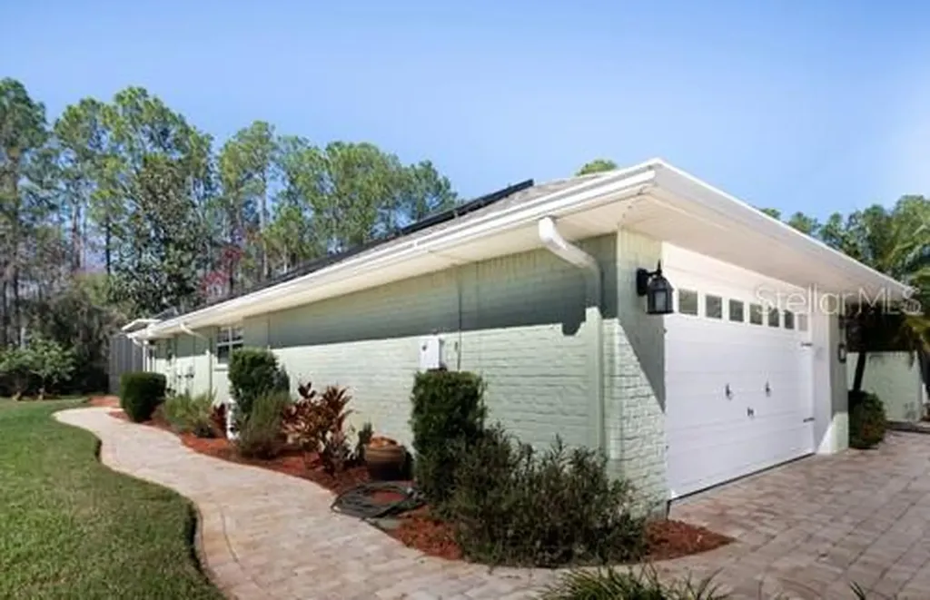 25 Karas Trail Palm Coast FL 32164