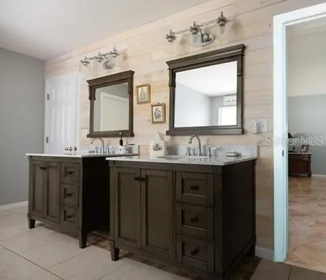 25 Karas Trail Palm Coast FL 32164