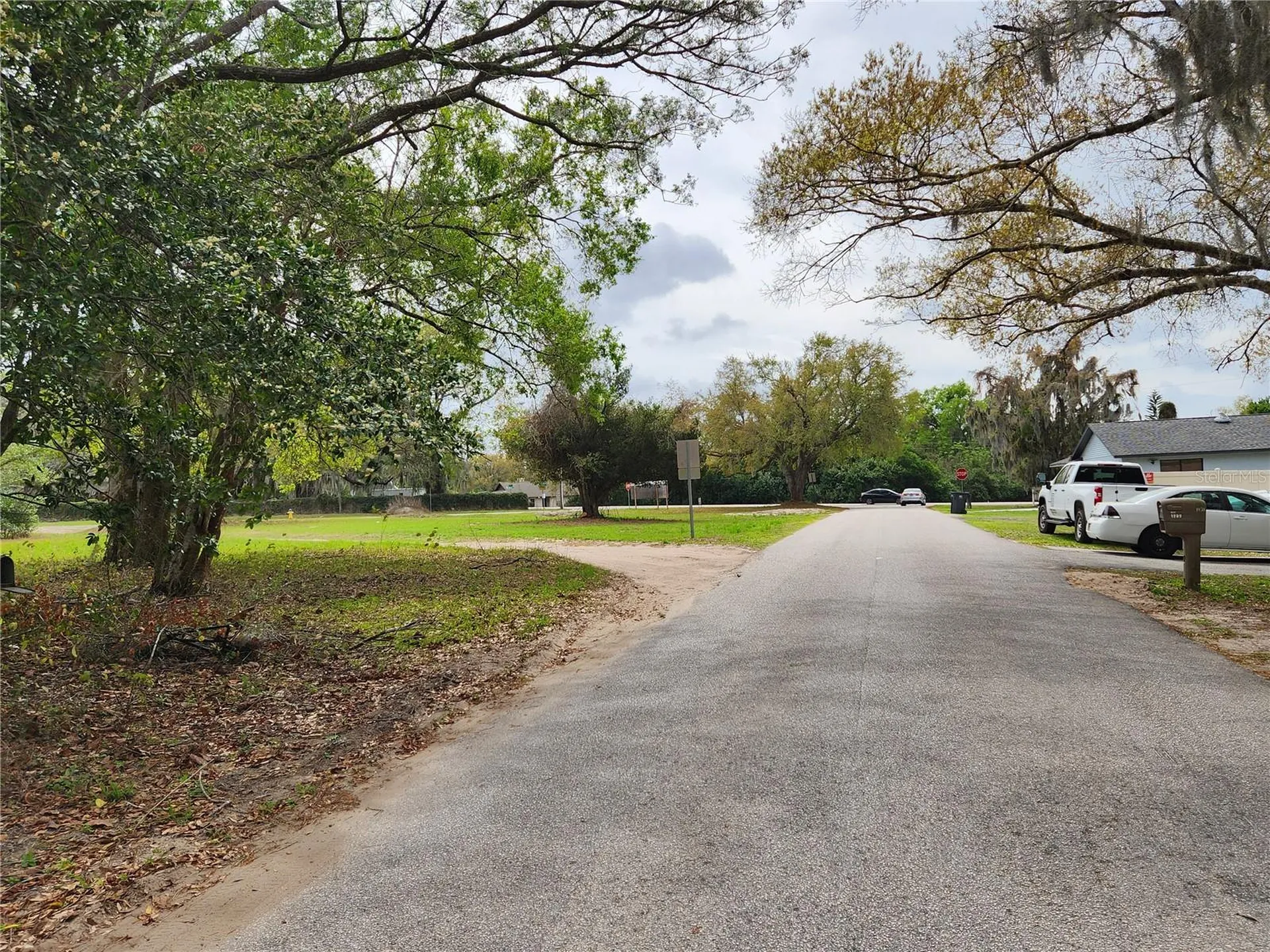 1926 Meadowridge Drive Valrico FL 33596