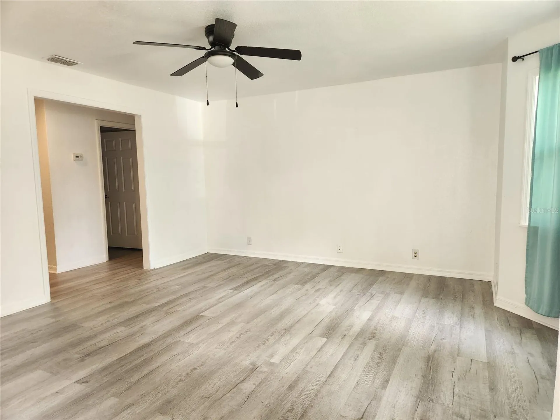 1926 Meadowridge Drive Valrico FL 33596
