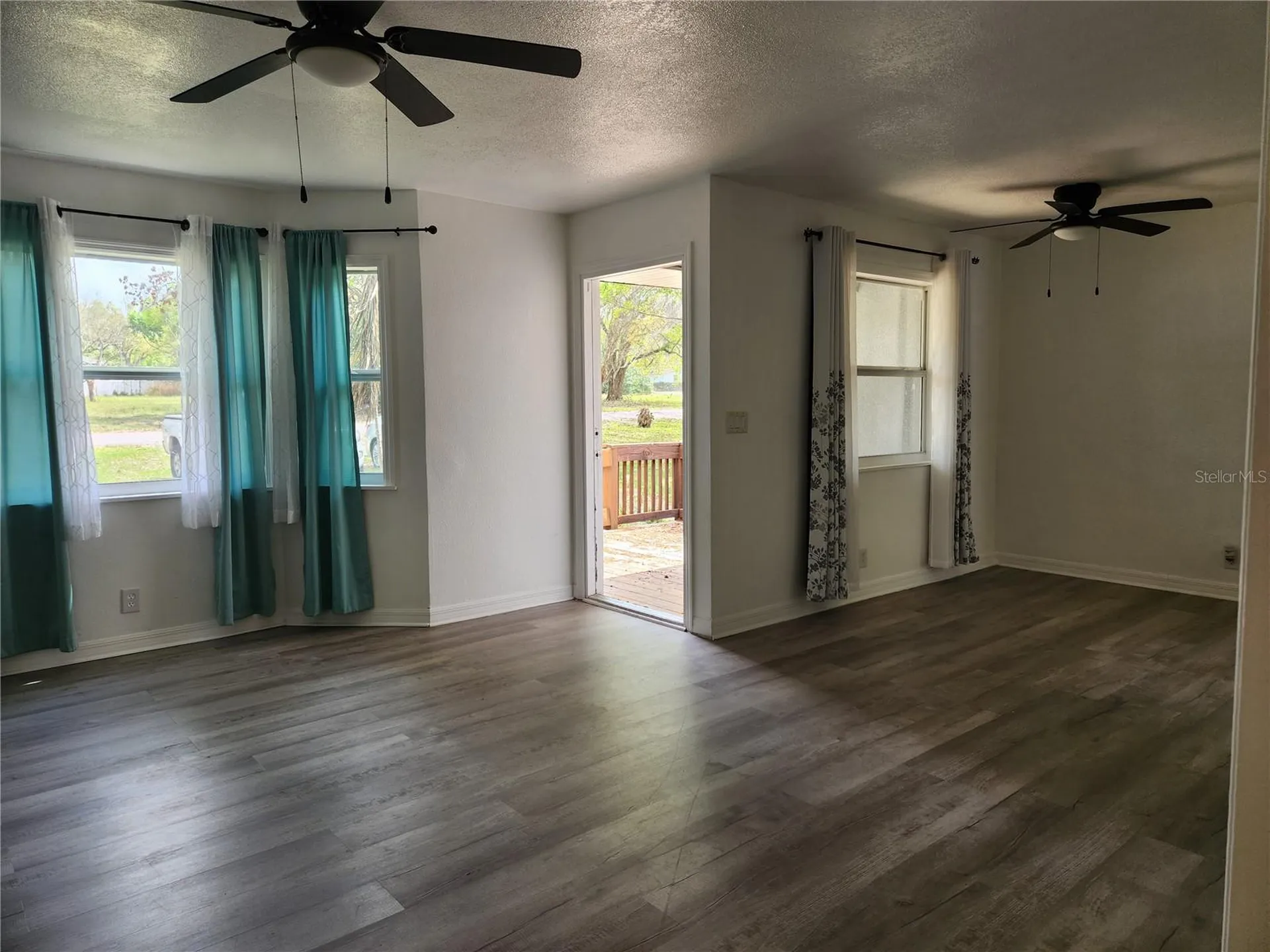 1926 Meadowridge Drive Valrico FL 33596