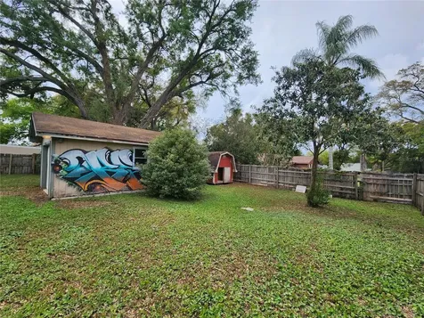1926 Meadowridge Drive Valrico FL 33596