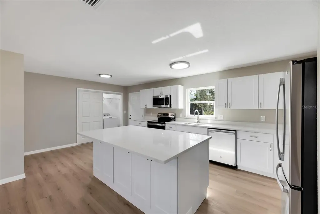 660 Flamingo Drive Apollo Beach FL 33572