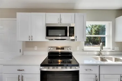 660 Flamingo Drive Apollo Beach FL 33572
