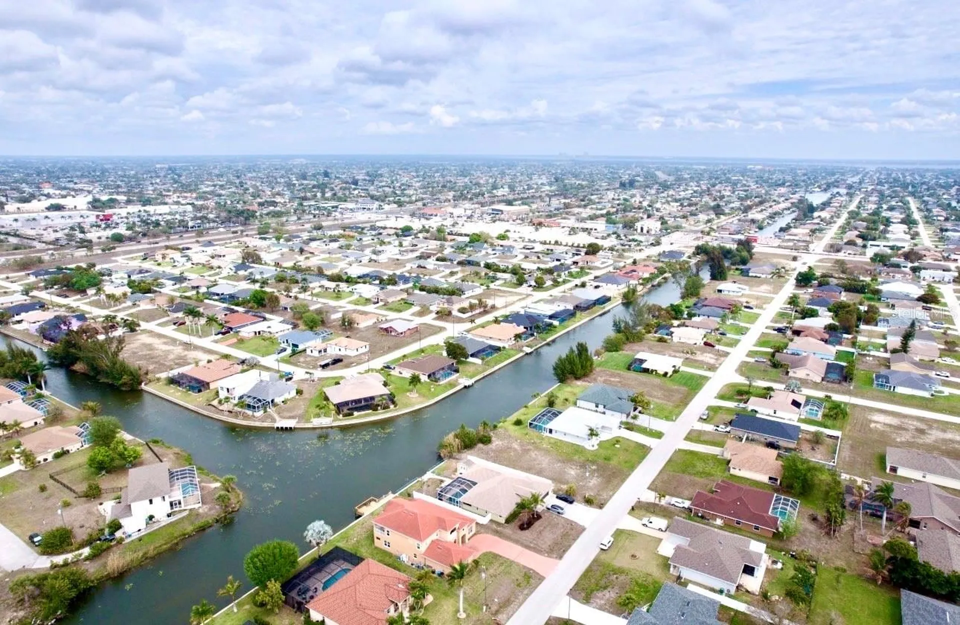 239 SW 28th Terrace Cape Coral FL 33914