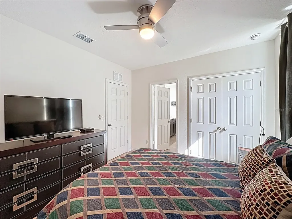 1346 Yorkshire Court Davenport FL 33896