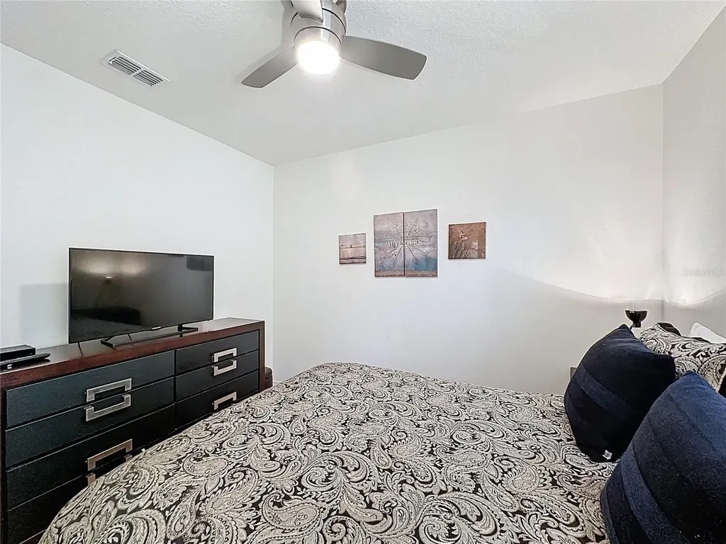 1346 Yorkshire Court Davenport FL 33896