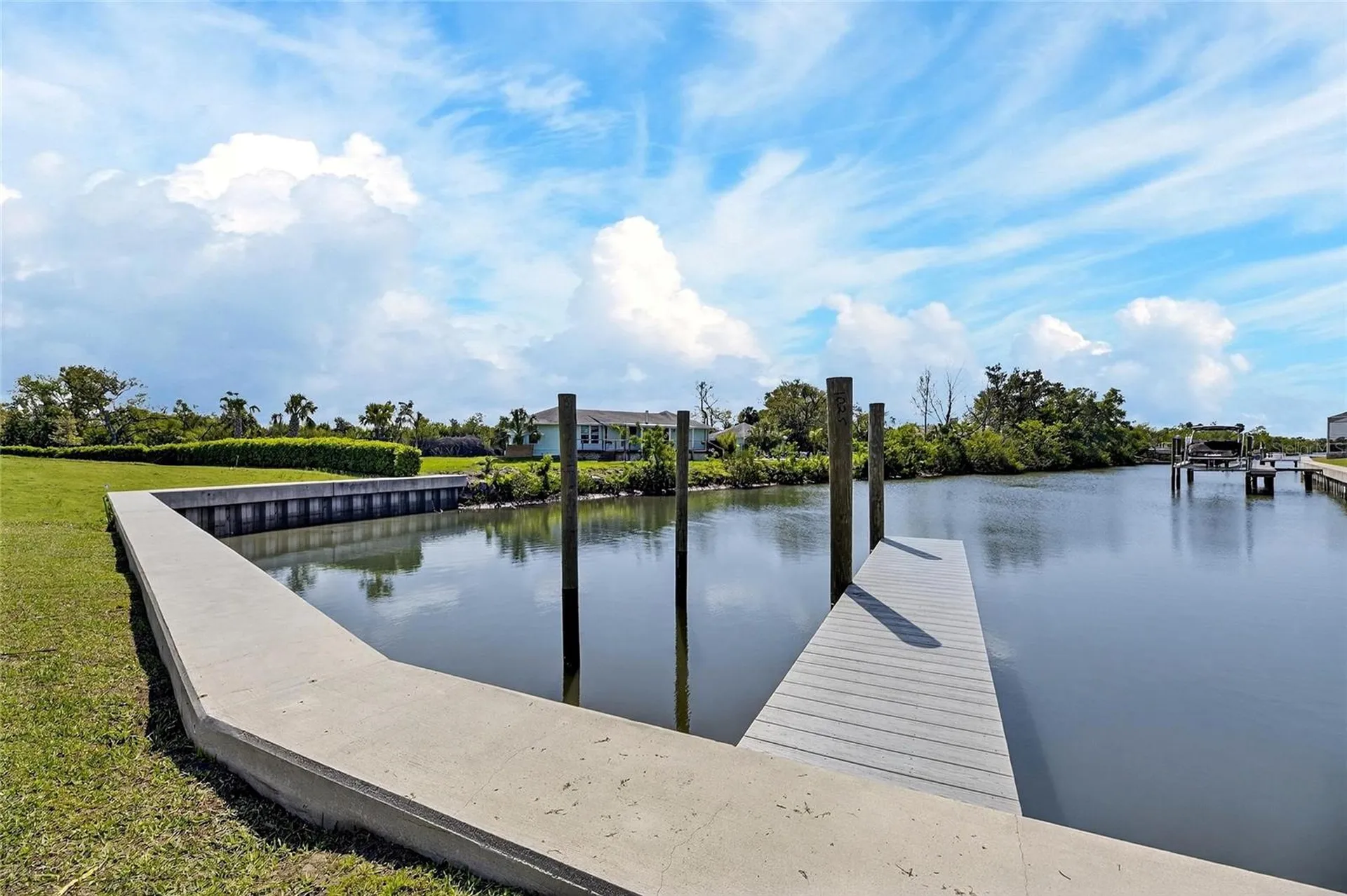 914 Signet Drive Apollo Beach FL 33572