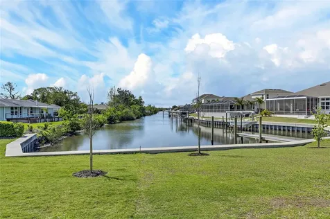 914 Signet Drive Apollo Beach FL 33572