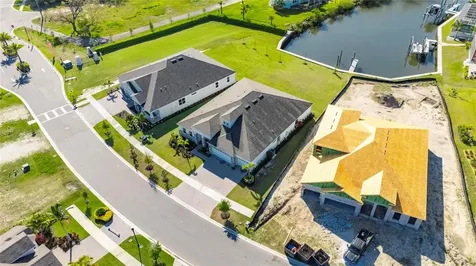 914 Signet Drive Apollo Beach FL 33572