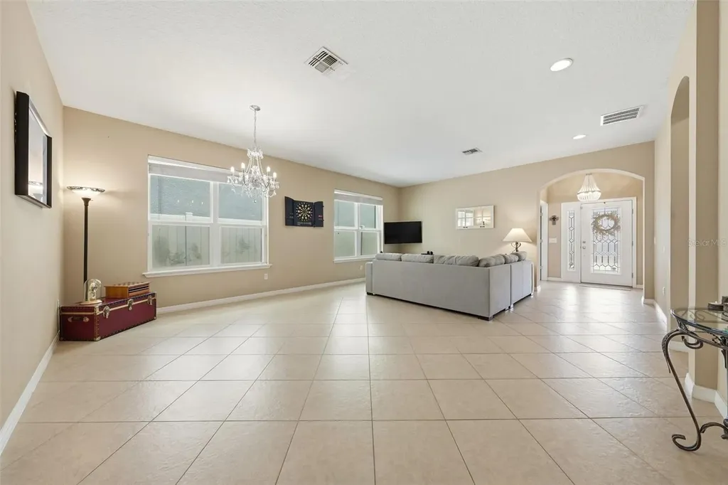 979 Counts Crest Circle Apopka FL 32712