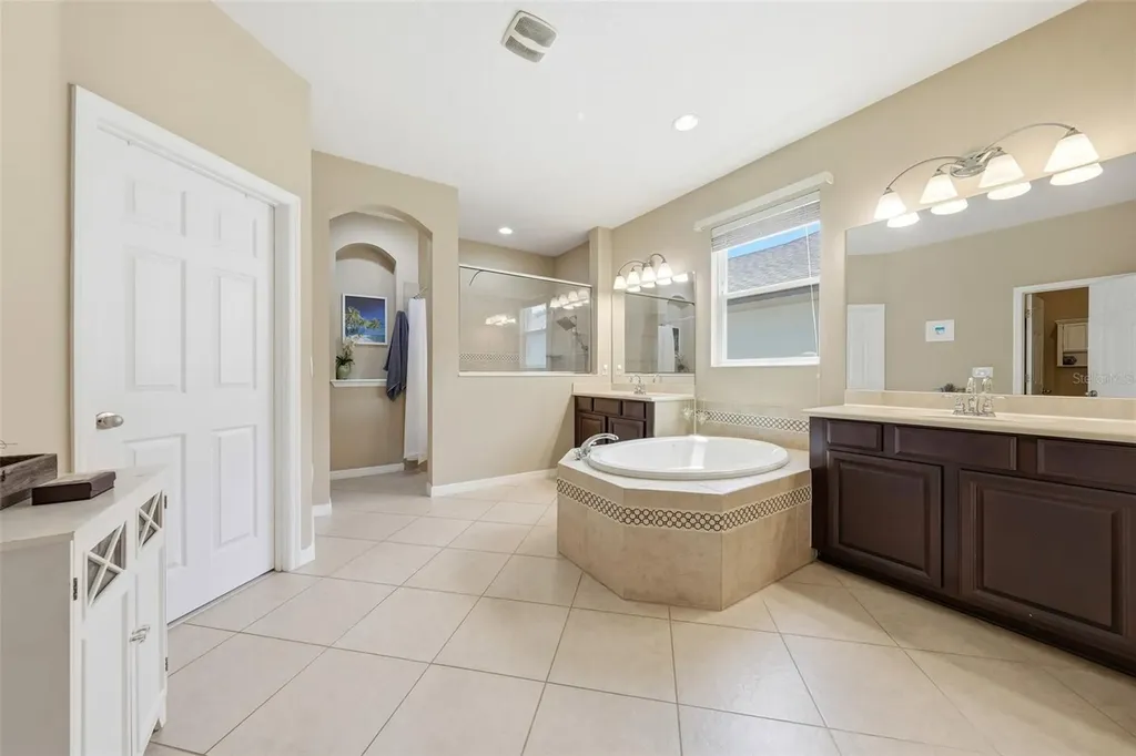 979 Counts Crest Circle Apopka FL 32712