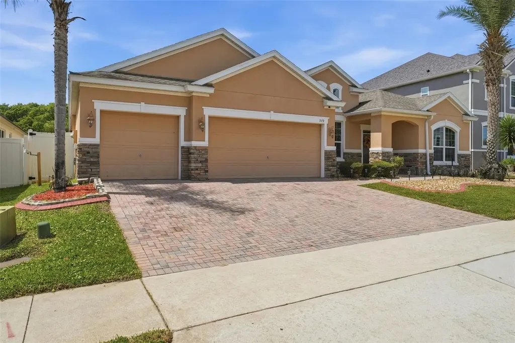 979 Counts Crest Circle Apopka FL 32712