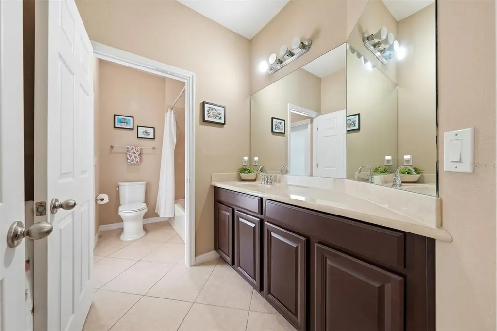 979 Counts Crest Circle Apopka FL 32712
