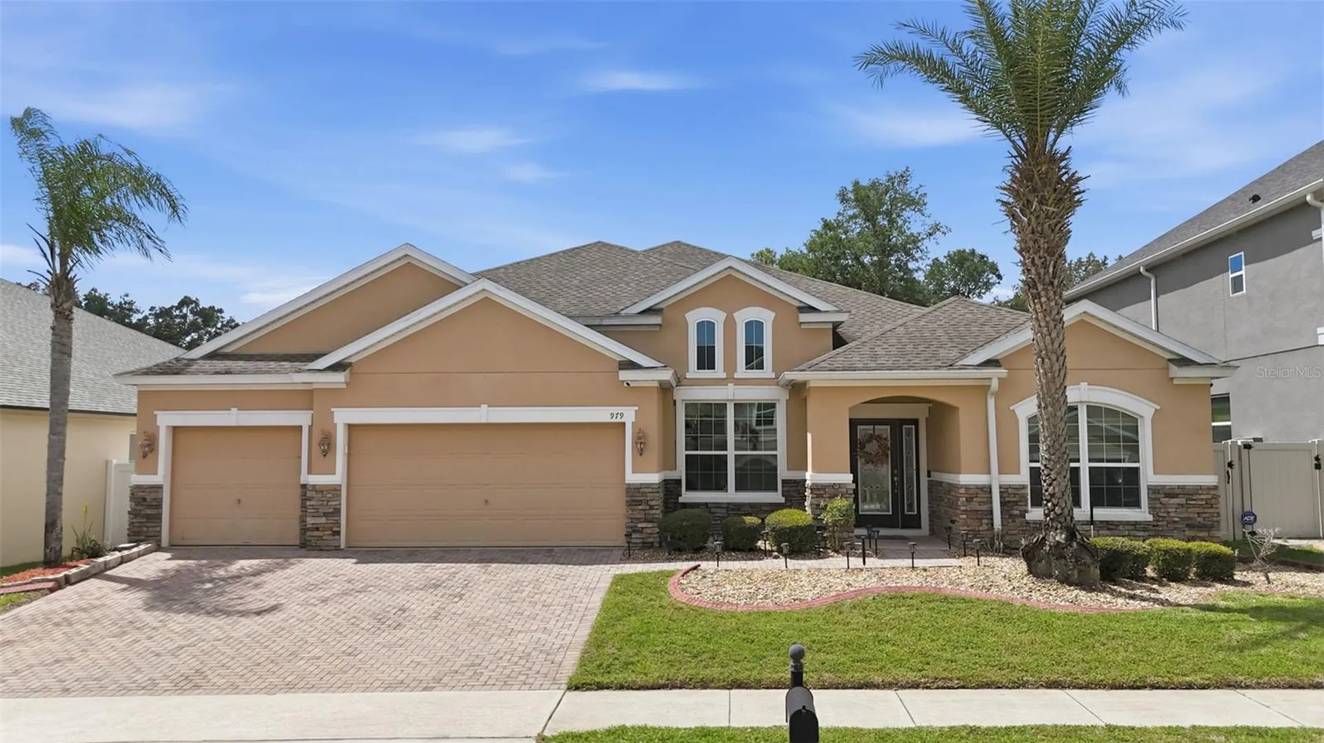 979 Counts Crest Circle Apopka FL 32712