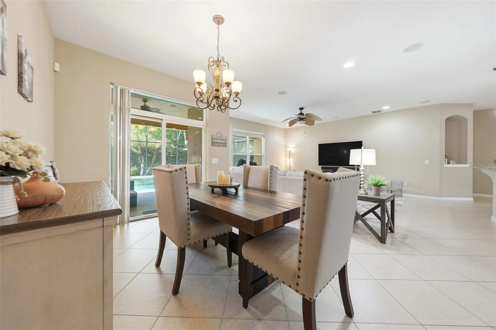 979 Counts Crest Circle Apopka FL 32712