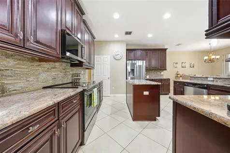 979 Counts Crest Circle Apopka FL 32712