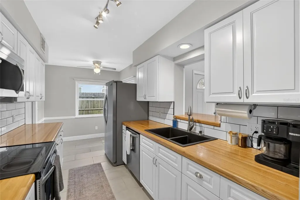 2063 Pine Ridge Drive Clearwater FL 33763
