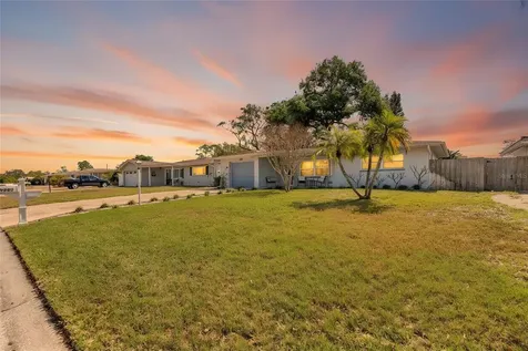 2063 Pine Ridge Drive Clearwater FL 33763